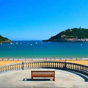 Bahia 2*, San Sebastián Spanien
